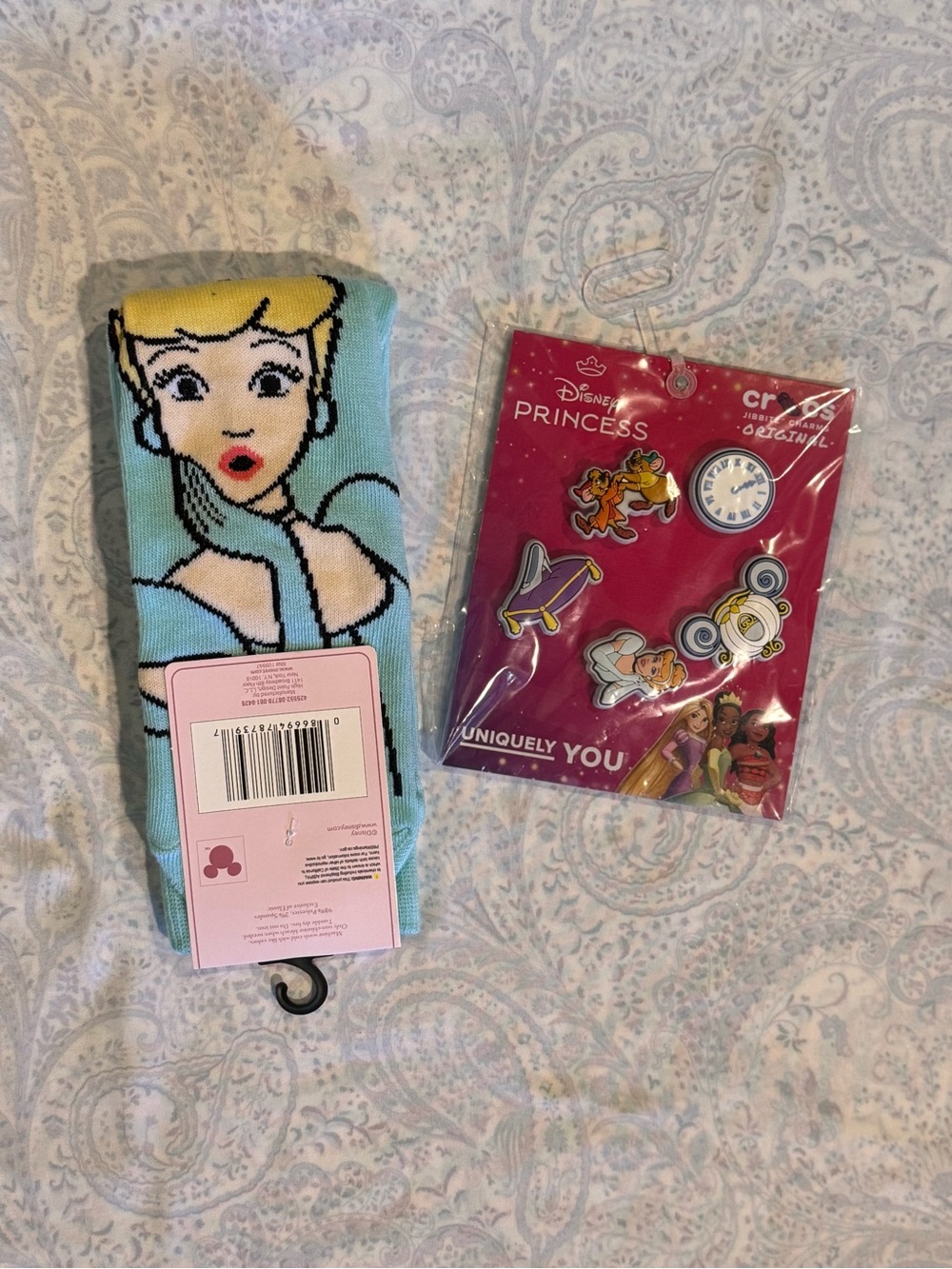 Disney Cinderella Crocs Jibbitz & Light Blue Character Socks